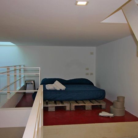 Bike-Loft Apartment Milan Bagian luar foto