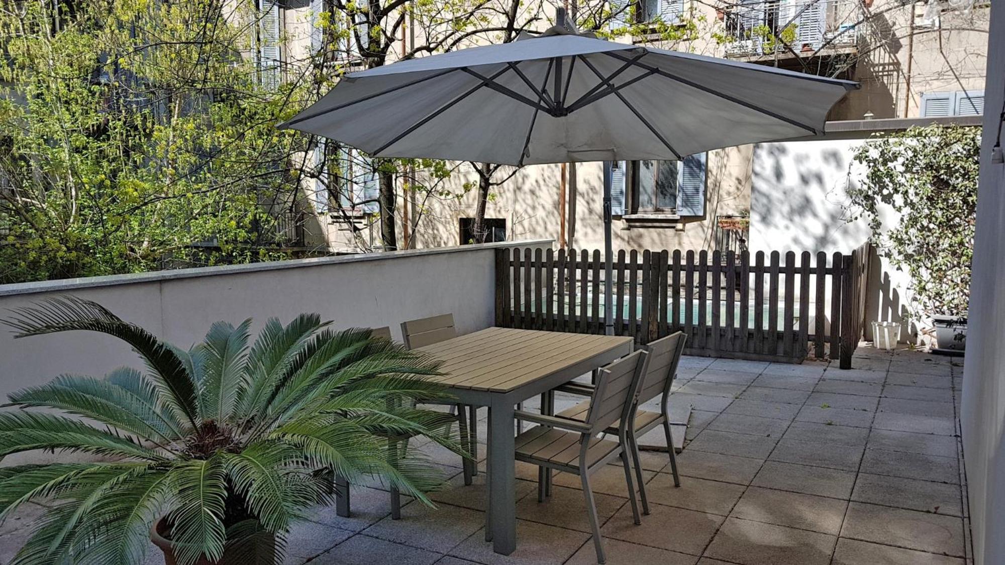 Bike-Loft Apartment Milan Bagian luar foto