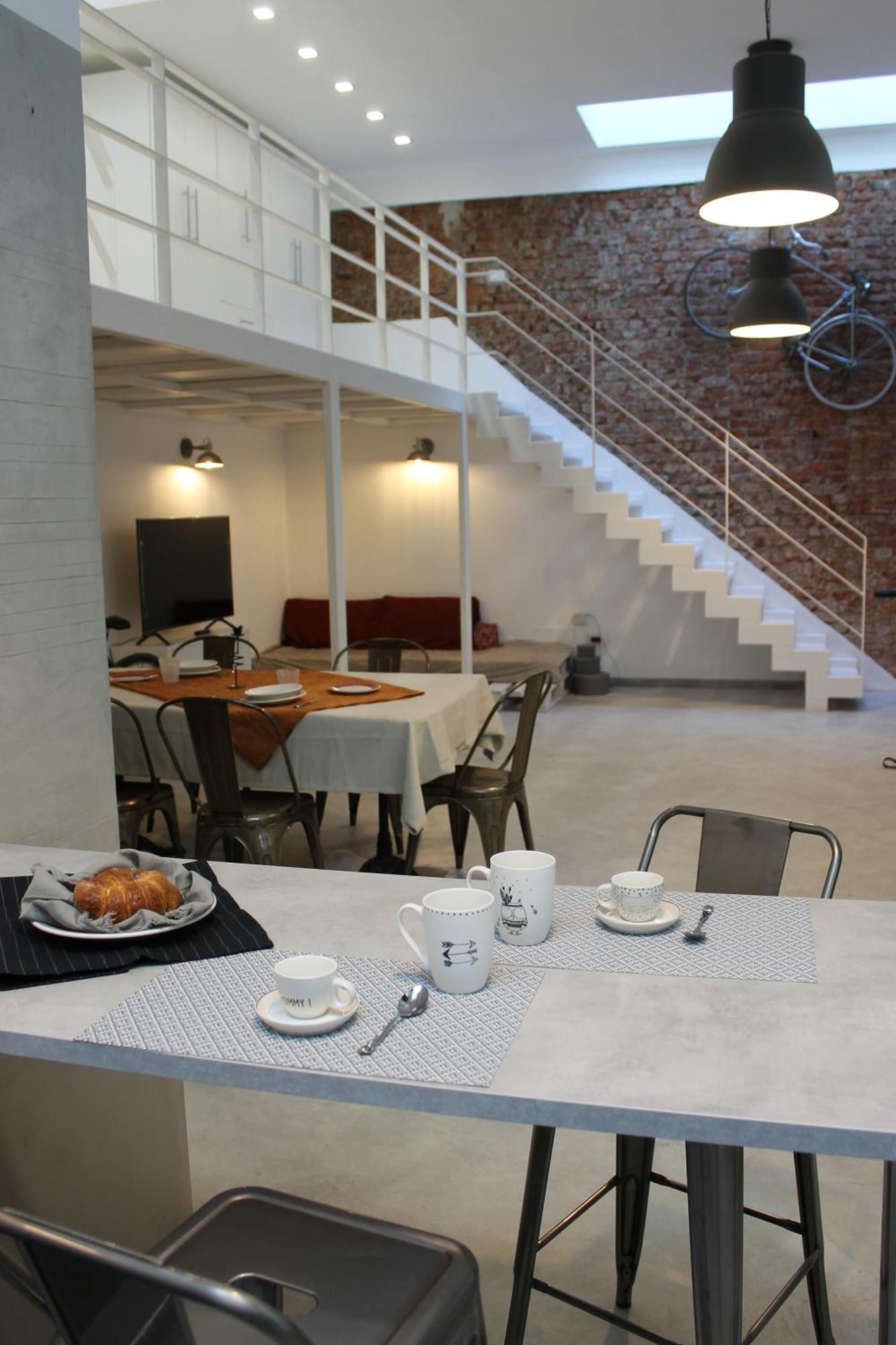 Bike-Loft Apartment Milan Bagian luar foto