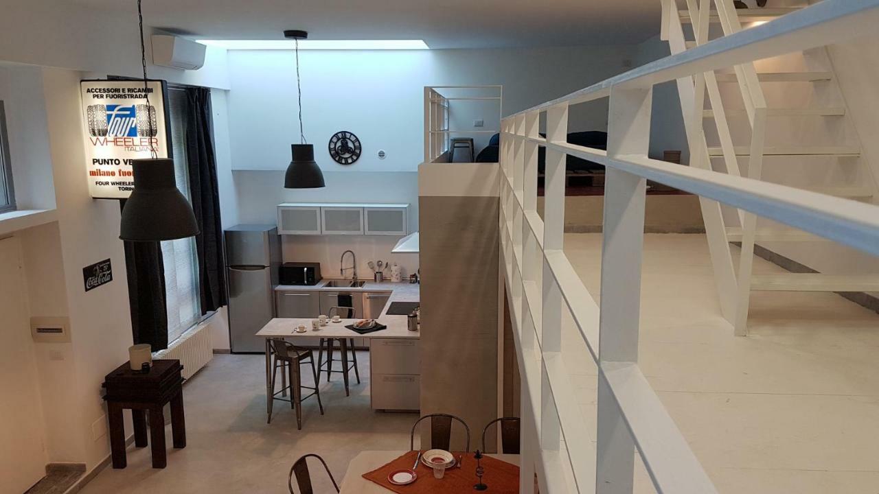 Bike-Loft Apartment Milan Bagian luar foto