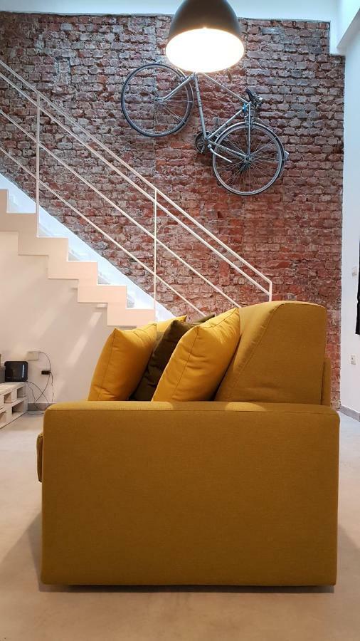 Bike-Loft Apartment Milan Bagian luar foto
